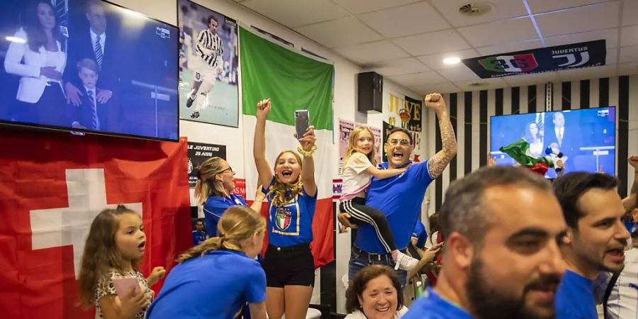 In Lausanne feierten die Tifosi-Fans ausgelassen den Sieg ihres Teams.