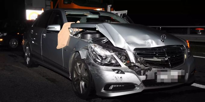 An den Autos entstand Sachschaden von mehreren Tausend Franken. Unfall