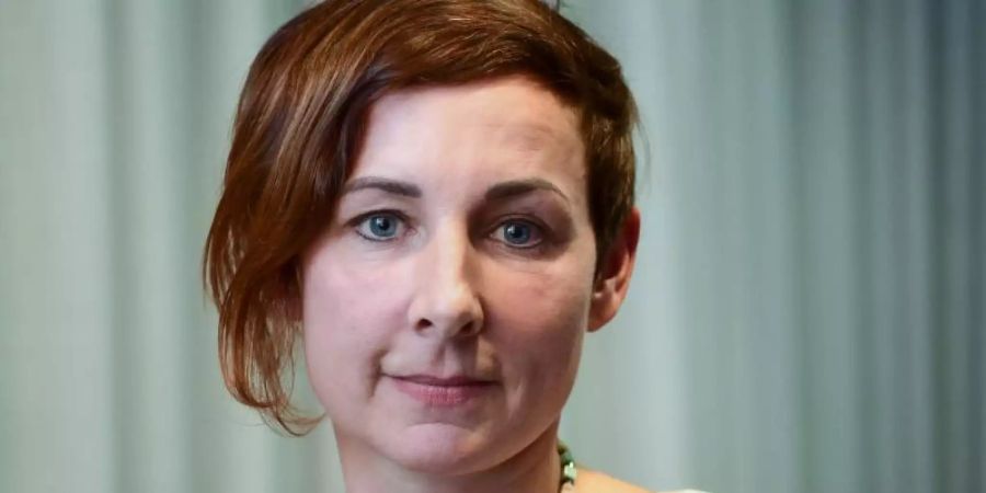 Schriftstellerin Juli Zeh kommt zur Preview des ZDF-Mehrteilers «Unterleuten». Foto: Soeren Stache/dpa-Zentralbild/dpa