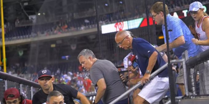 Fans werden beim MLB-Basketballspiel San Diego Padres - Washington Nationals evakuiert. MLB