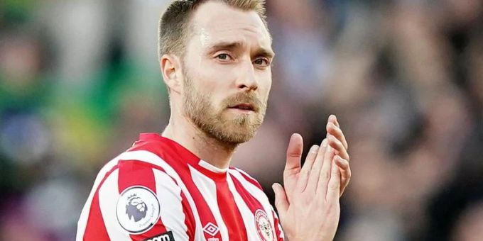 Feierte sein Comeback auf dem Fussballplatz: Christian Eriksen vom FC Brentford. FC Brentford Christian Eriksen