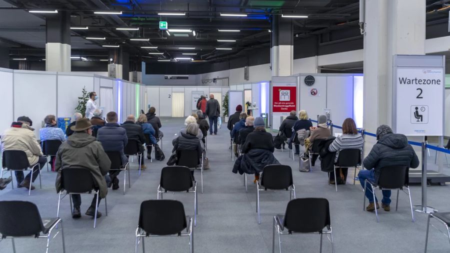 Im Kanton Basel-Stadt haben sich bereits 175 Personen eine zweite Boosterimpfung verabreichen lassen.