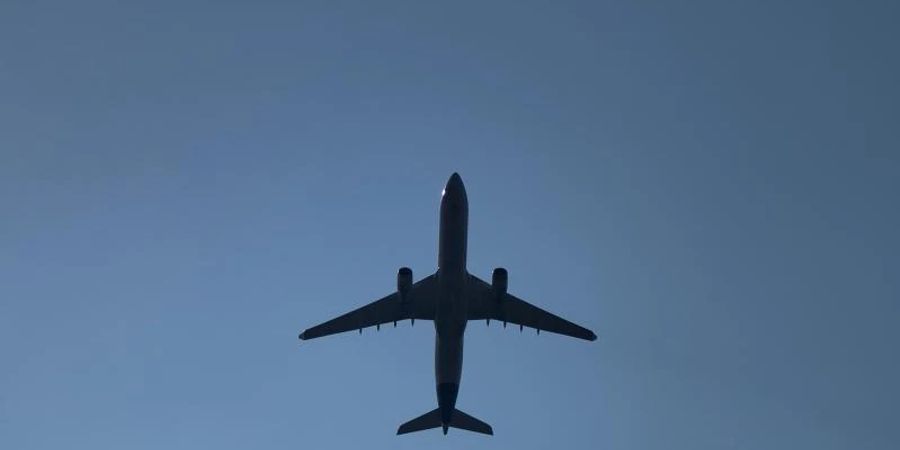 Die Auswirkungen von Omikron sind beim Flugverkehr zu spüren. Foto: Sebastian Gollnow/dpa