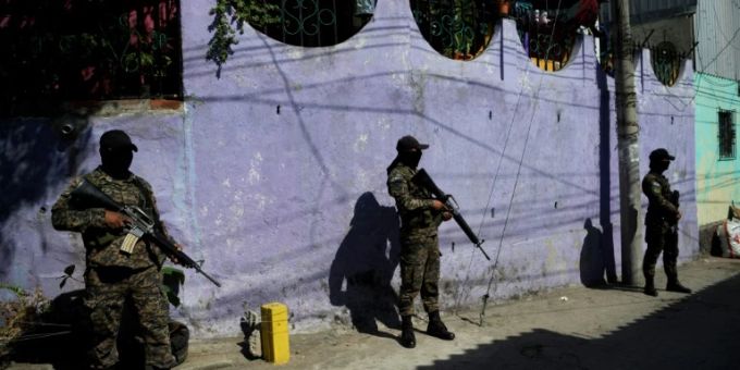 Eine Offensive gegen kriminelle Banden in El Salvador. El Salvador