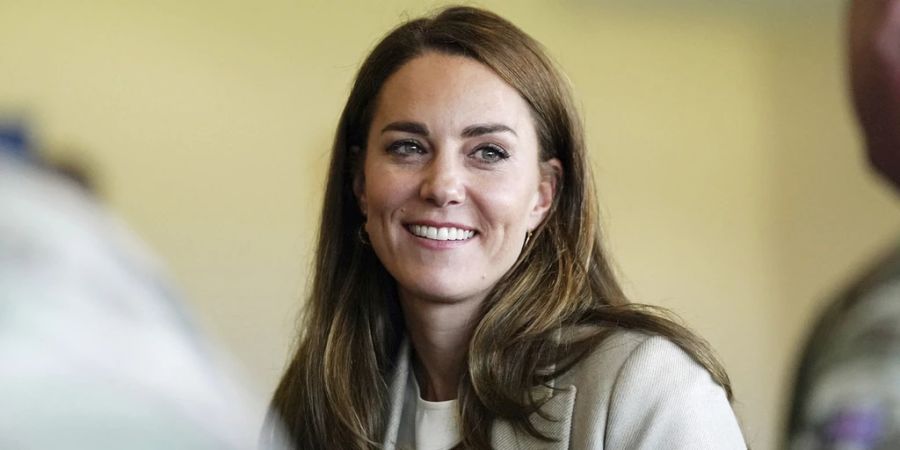 Prinzessin Kate recycelt ihre Klamotten gerne.