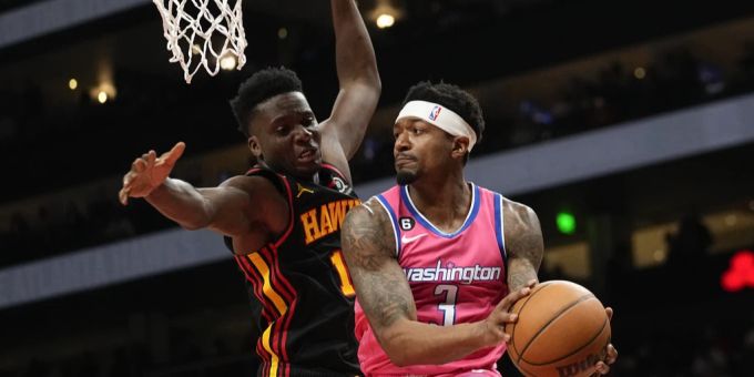 Clint Capela stand für sein Team mit über 35 Minuten am längsten auf dem Parkett und kam auf 13 Punkte und 15 Rebounds. Clint Capela