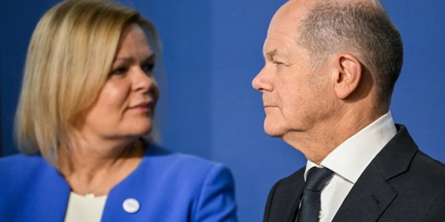 Kanzler und Ministerin