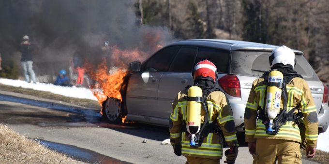 Vella: Fahrzeugbrand Vella: Fahrzeugbrand