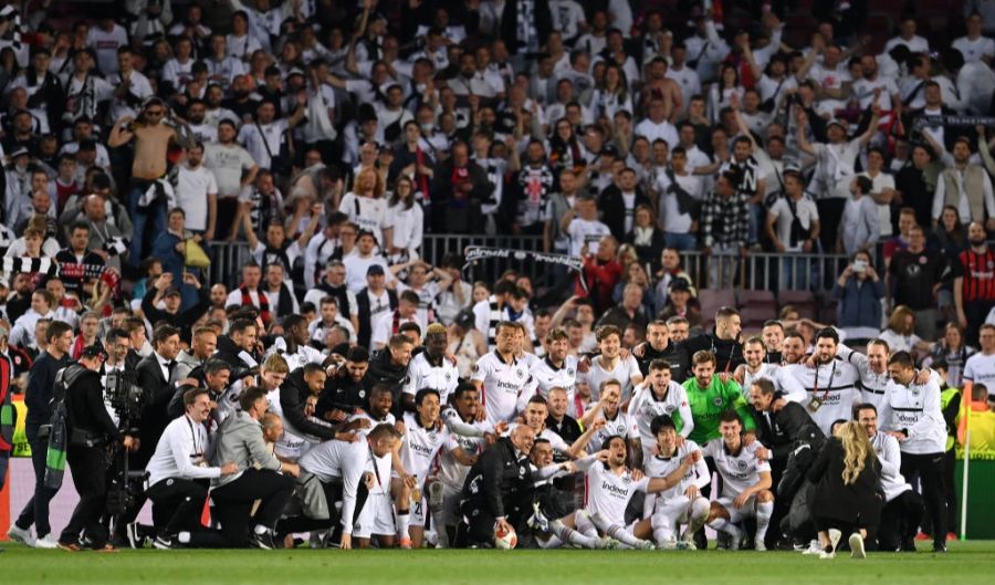 Über 25'000 Fans von Eintracht Frankfurt waren nach Spanien gereist und konnten den Erfolg ihrer Mannschaft live miterleben..