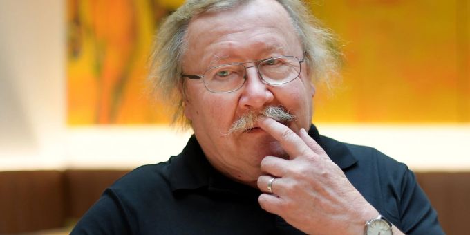 Der Philosoph Peter Sloterdijk im Rahmen eines Interviews mit der österreichischen Nachrichtenagentur APA. Der Philosoph Peter Sloterdijk im Rahmen eines Interviews mit der österreichischen Nachrichtenagentur APA.