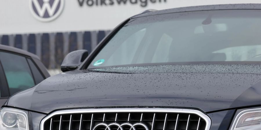 Audi erwartet im Gesamtjahr einen leichten Absatzzuwachs auf 1,8 bis 1,9 Millionen Fahrzeuge und ein starkes Umsatzplus auf 62 bis 65 Milliarden Euro.