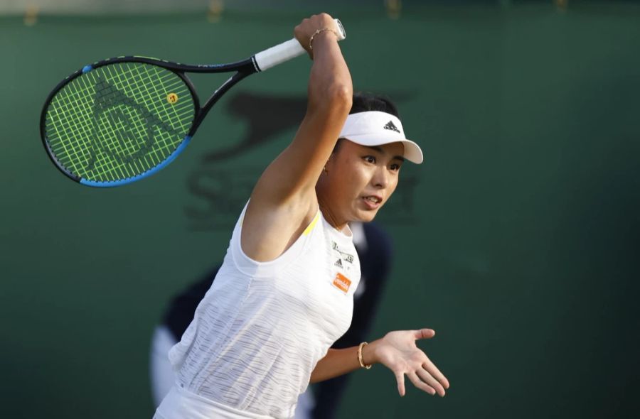 Der 30-jährigen Chinesin Qiang Wang gelingt gegen Belinda Bencic ein echter Überraschungserfolg.