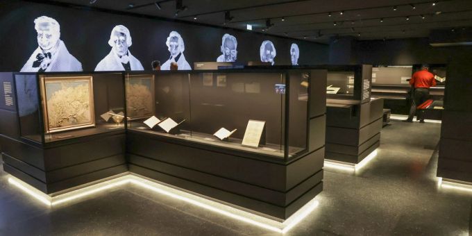 Im Kulturwerk, einer neuen Ausstellungsfläche, sollen künftig wertvolle Handschriften, Bücher und Drucke gezeigt werden. Im Kulturwerk, einer neuen Ausstellungsfläche, sollen künftig wertvolle Handschriften, Bücher und Drucke gezeigt werden.