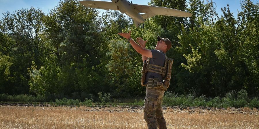 Ukrainische Drohne beim Start (Archiv)