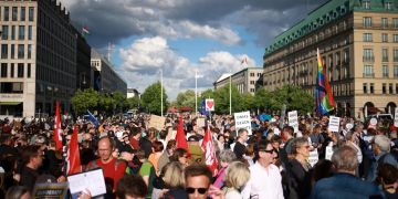 Rally in reaction to attacks on campaigning politicians, in Berlin