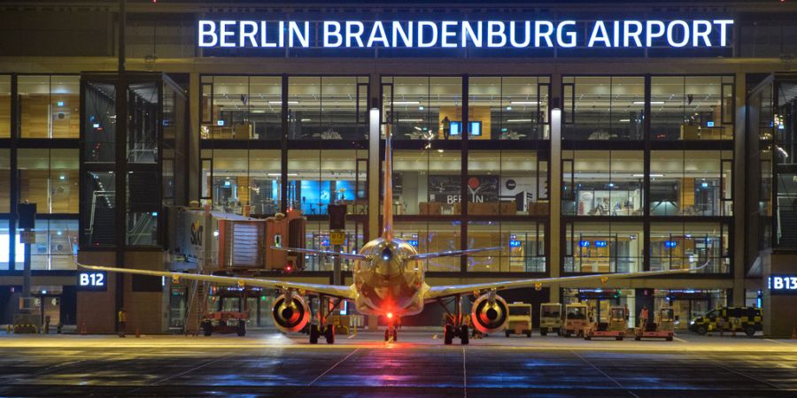 berlin flughafen drohne