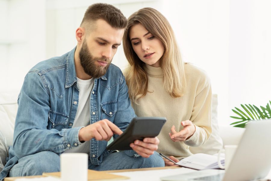 Paar, Budget, Rechnung