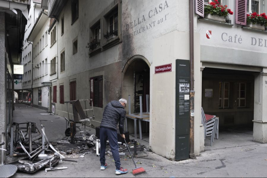 Restaurant Della Casa Brand