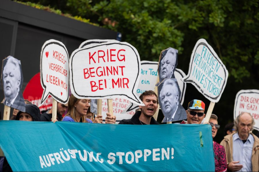 Rheinmetall Protest Demo