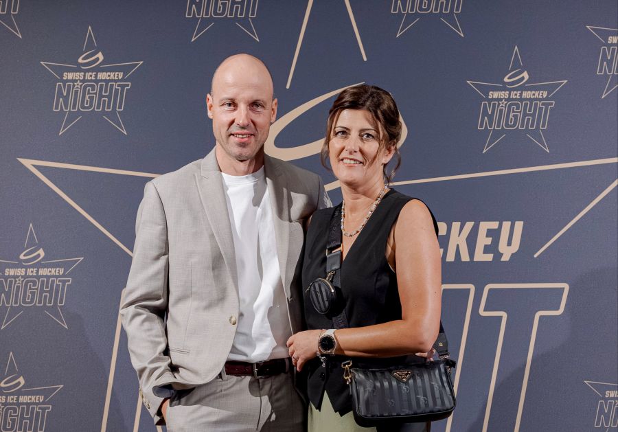 Stefan Volken, VR Leistungssport Swiss Ice Hockey, mit seiner Ehefrau Jolanda.