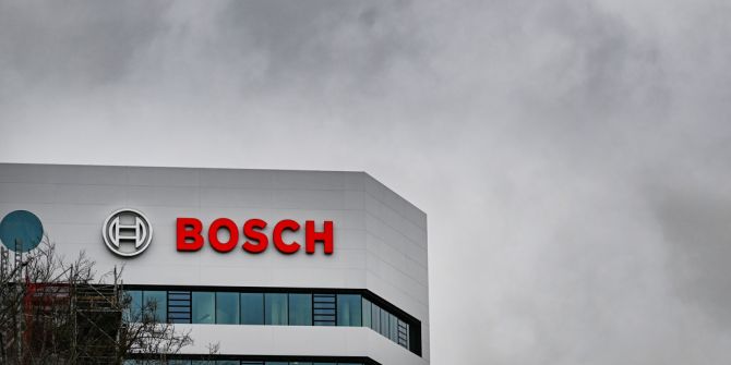 Bosch Gebäude Wolken
