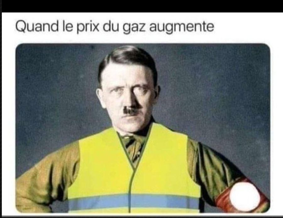 Wenn der Gaspreis steigt. Das Bild zeigt Adolf Hitler in einer gelben Warnweste. Die Kombination von Hitler und «Gas» spielt geschmacklos auf die systematische Vergasung in den Konzentrationslagern an. Das Bild verharmlost NS-Verbrechen und verbindet sie mit aktuellen Energiepreisen – eine perfide Verknüpfung.