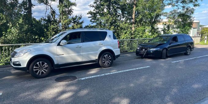 Wil SG: Auffahrkollision zwischen zwei Autos. Wil SG
