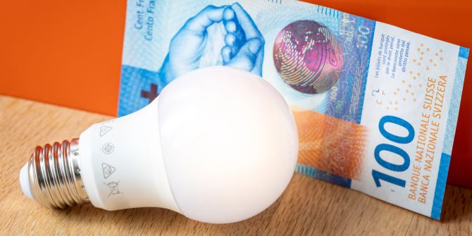 Glühbirne Geldschein Strom Schweizer Franken