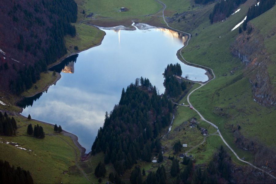 Der Seealpsee im Kanton Appenzell Innerrhoden: Eine Wanderung kann sich hier in die Länge ziehen.