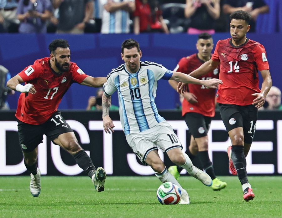 Dort trifft sie auf Argentinien.
