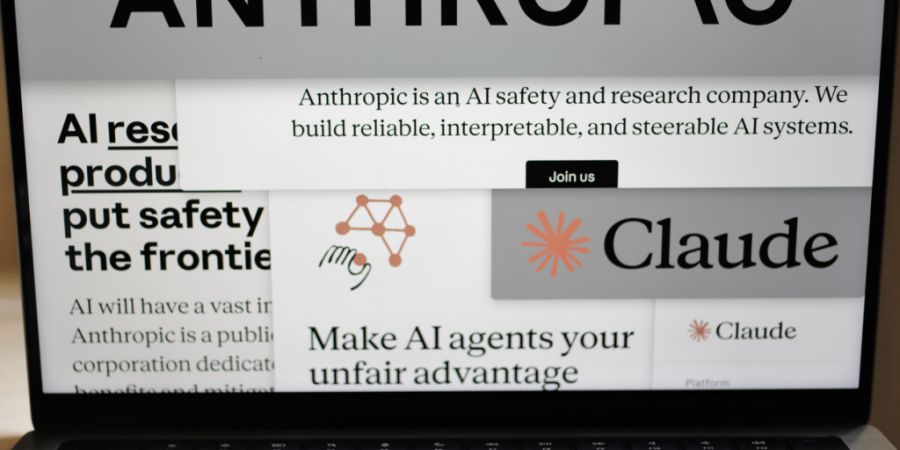 Die KI-Firm Anthropic wirft dem chinesischen Alibaba-Konzern vor, Fähigkeiten seiner Software mit Künstlicher Intelligenz abzugreifen.