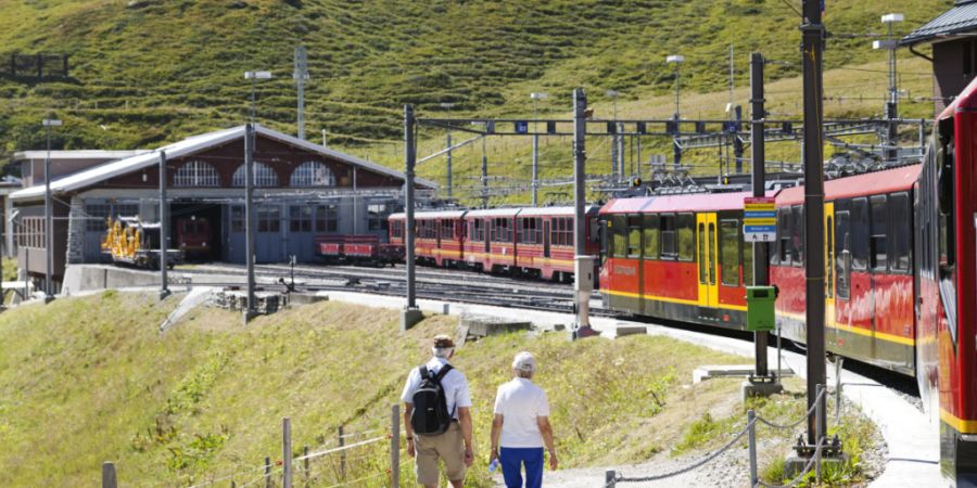 Bewährte Prävention gegen Sturzgefahr: Regelmässige Bewegung. (Archivbild)