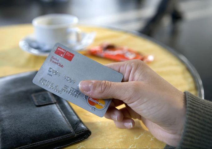 Oft sind Senioren das Ziel der Betrüger, um möglichst viel Geld zu ergaunern. (Symbolbild) Betrug