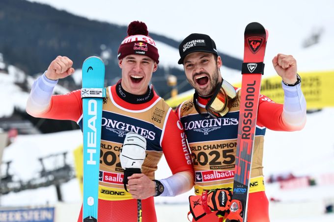 Franjo von Allmen und Loïc Meillard krönen sich zu den Team-Kombi-Weltmeistern. von Allmen Meillard Ski-WM