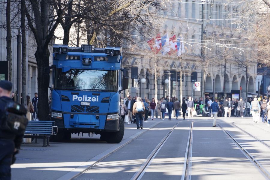 Die Forderung, eine Bewilligung einzuholen, sei «ein repressives Instrument des Staats».