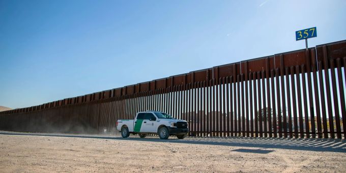 Der Mauerbau an der Grenze zu Mexiko gehörte zu Trumps Wahlkampfversprechen vor seiner ersten Amtszeit. Grenze zu Mexiko