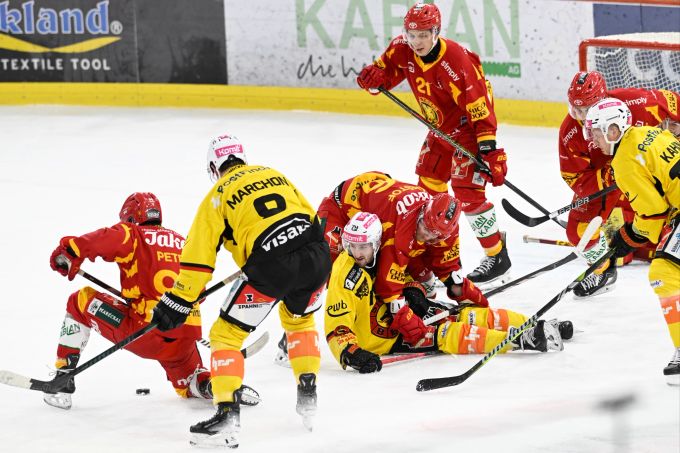 Die SCL Tigers gewinnen das Derby gegen den SC Bern. SCL Tigers SC Bern
