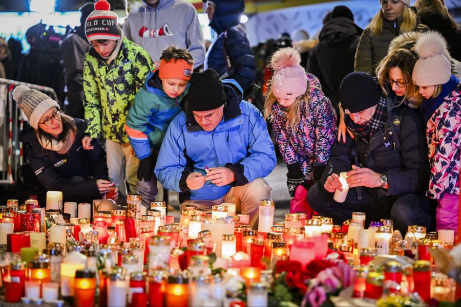 Am Sonntag hat ein grosser Trauermarsch stattgefunden.