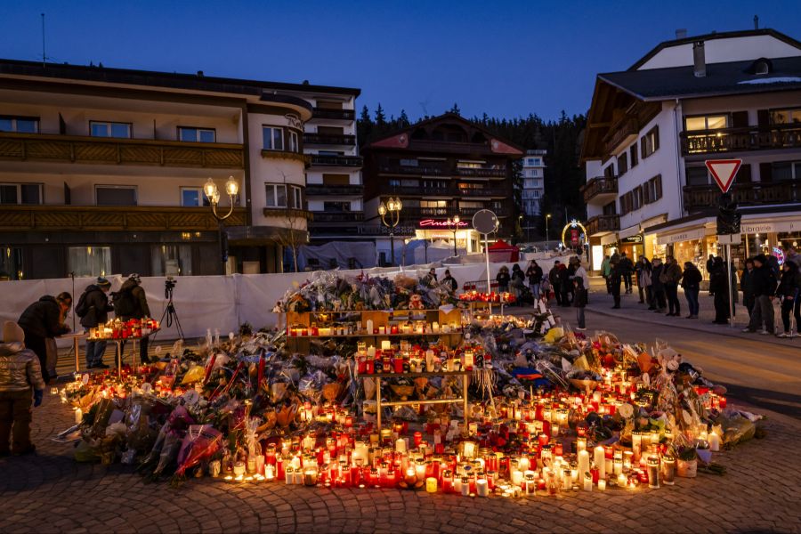 In der Nacht von Silvester auf Neujahr kamen bei einem Brand in Crans-Montana 40 Menschen ums Leben.