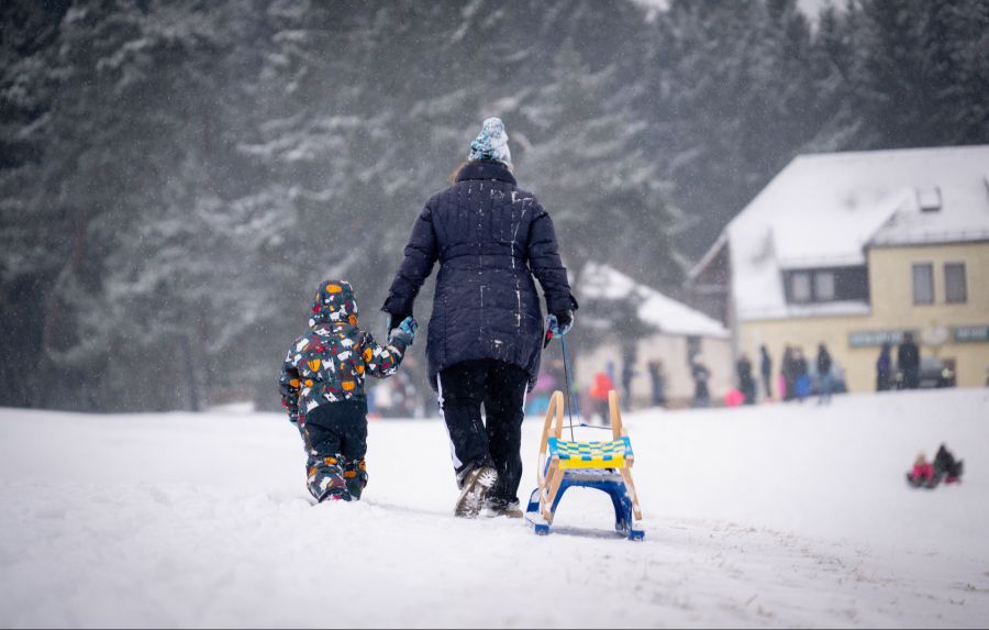 Die nationale Ethikkommission empfiehlt seit Jahren, den Kinderwunsch alleinstehender Frauen nicht zu verunmöglichen.