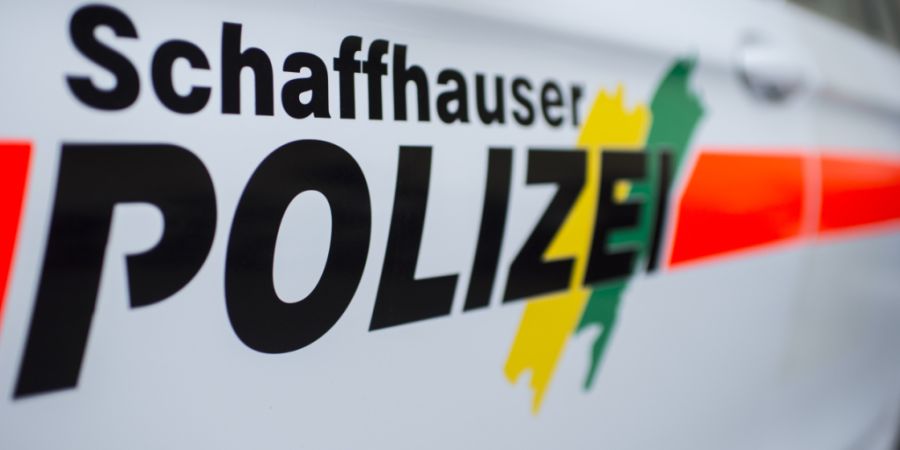 Warum die Velofahrerin in Schaffhausen von der Strasse abkam und sich beim Unfall danach am Kopf verletzte, war am Freitag zunächst unklar. (Archivbild)