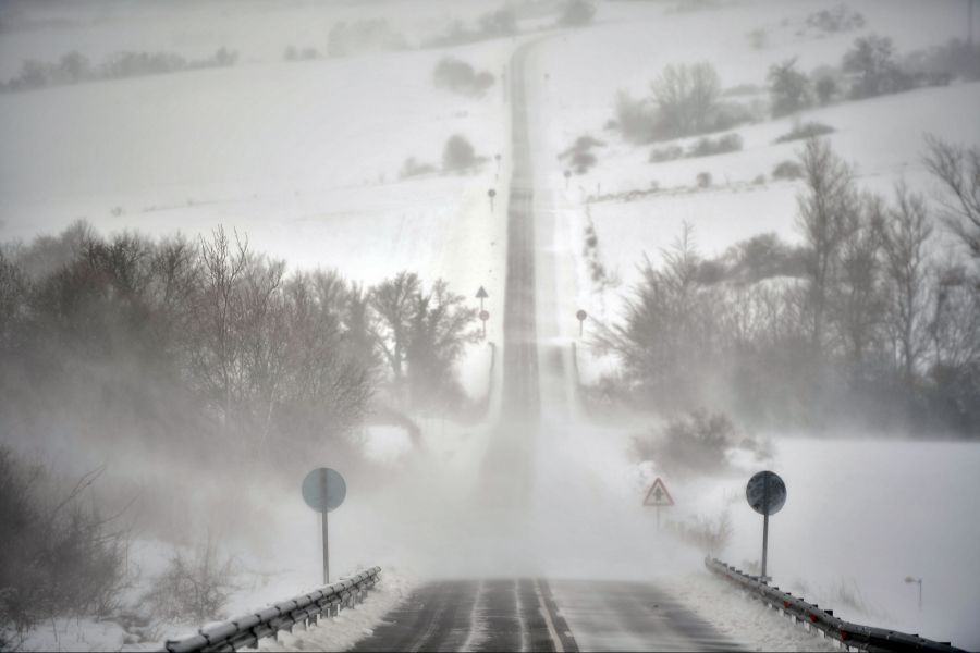 Kommt die Amoc komplett zum Erliegen, drohen uns in Europa extreme Wetterphänomene, beispielsweise extreme Kälte im Winter.