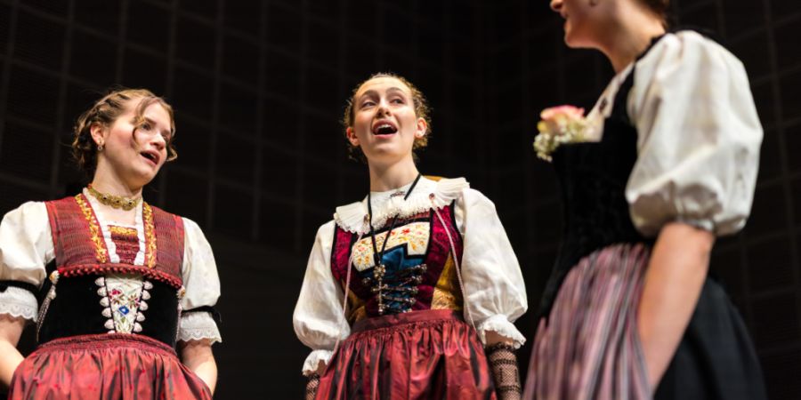 Auch im Kanton Zürich soll es ein Jodel-Studium geben. Im Bild drei Studentinnen der Hochschule für Musik im luzernischen Kriens. (Archivbild)