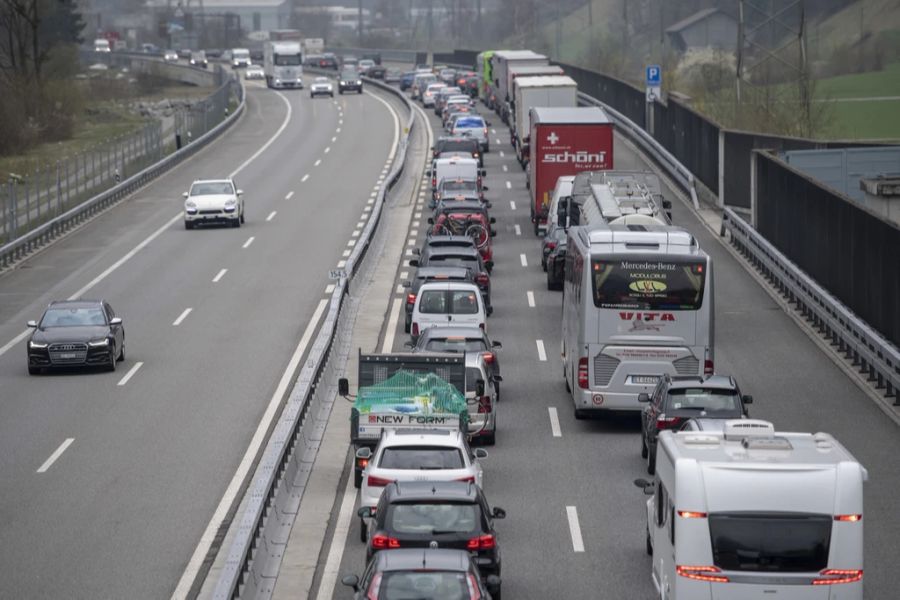 Ob Auto oder Zug – jeder Reisende sollte sich auf Verzögerungen vorbereiten.