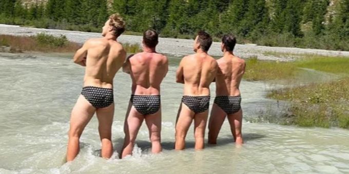 Trainings-Abkühlung - Hier posieren Odermatt & Co. in sexy Badehosen