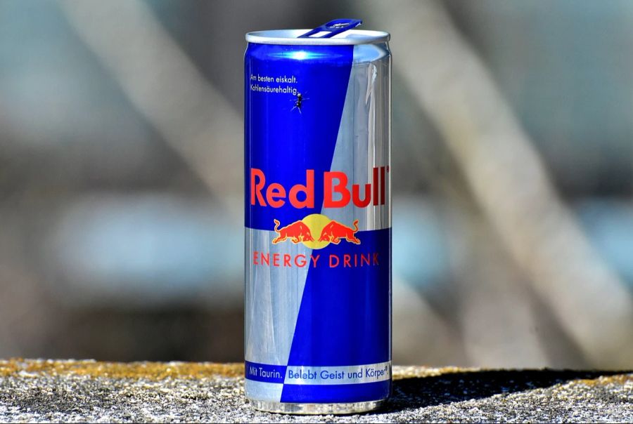 Direkt dahinter folgt der Energy Drink von Red Bull.