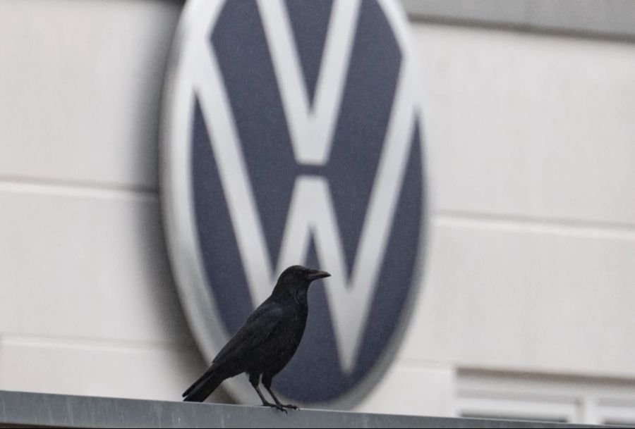 Volkswagen VW Logo Krähe