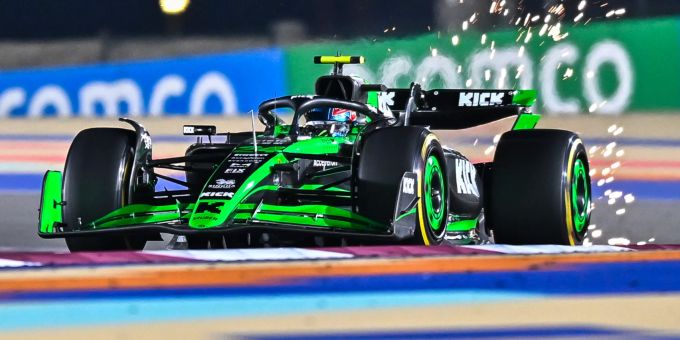 Zhou Guanyu (Sauber) beim Katar-GP der Formel 1. Zhou Guanyu Sauber Katar