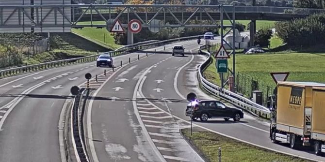 Falschfahrerin auf A3.