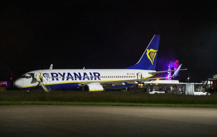 Ryanair Flugzeug Notlandung